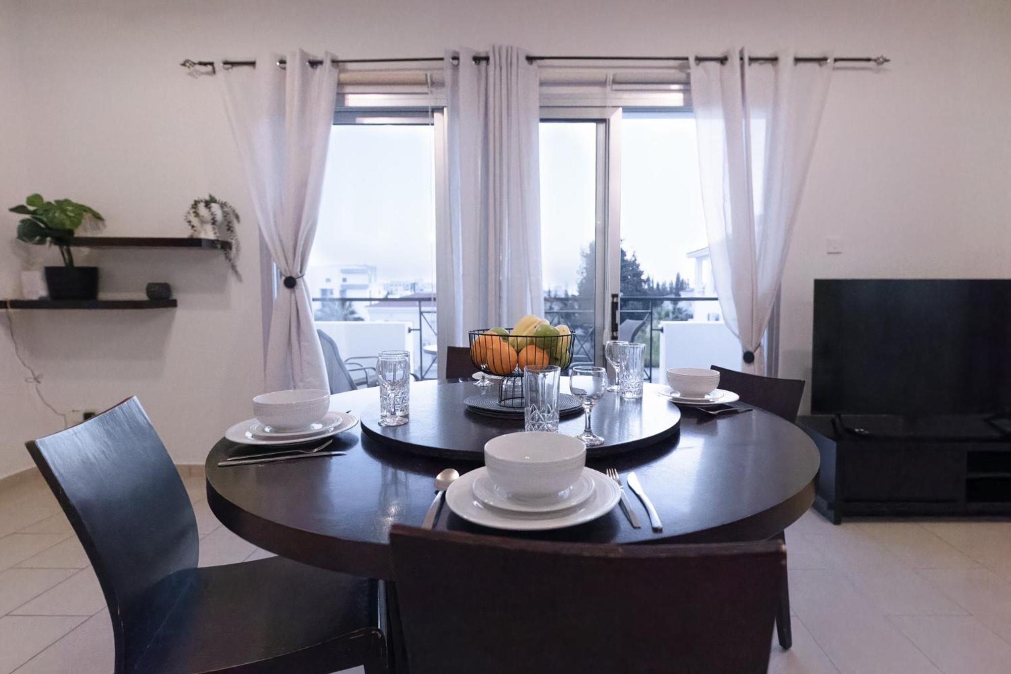 Apartament Nefeli Blue-horizon 2b, Pool, Suites, Big Balconies Pafos