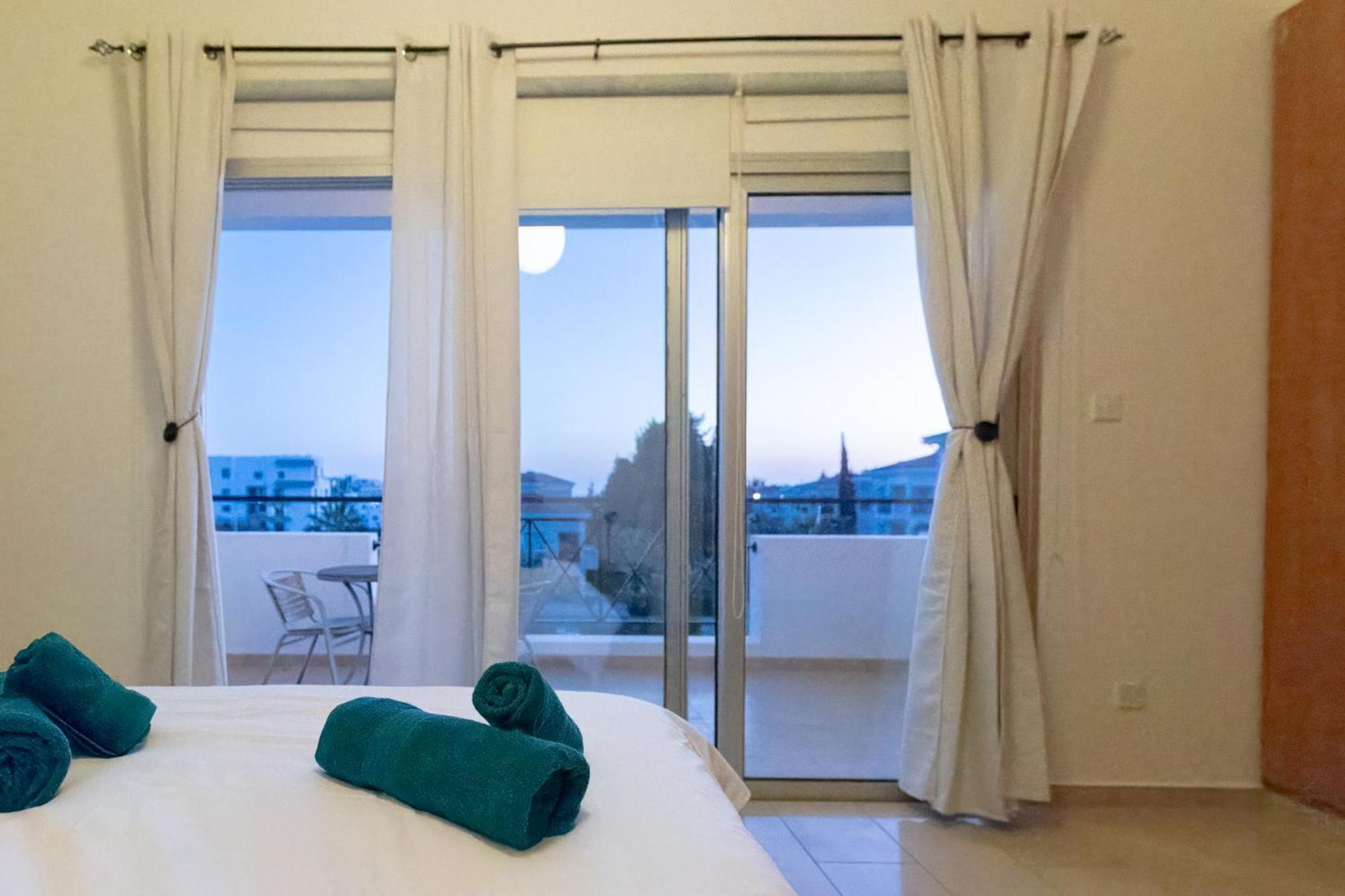 Nefeli Blue-horizon 2b, Pool, Suites, Big Balconies Apartament Pafos